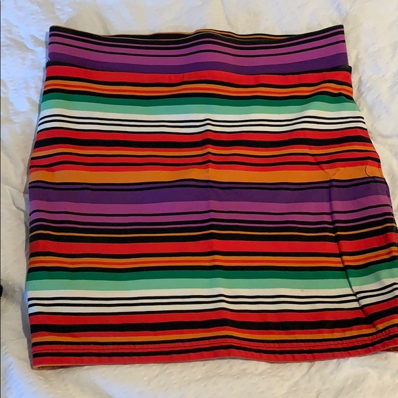Forever 21 Dresses & Skirts - Mini skirt Forever 21 Dresses & Skirts - Mini skirt